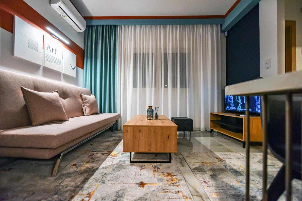 Κεντρικο Και Cosy Διαμερισμα Στην Κομοτηνη Apartment Комотини Екстериор снимка