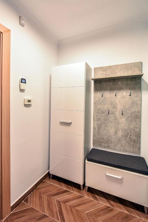 Κεντρικο Και Cosy Διαμερισμα Στην Κομοτηνη Apartment Комотини Екстериор снимка